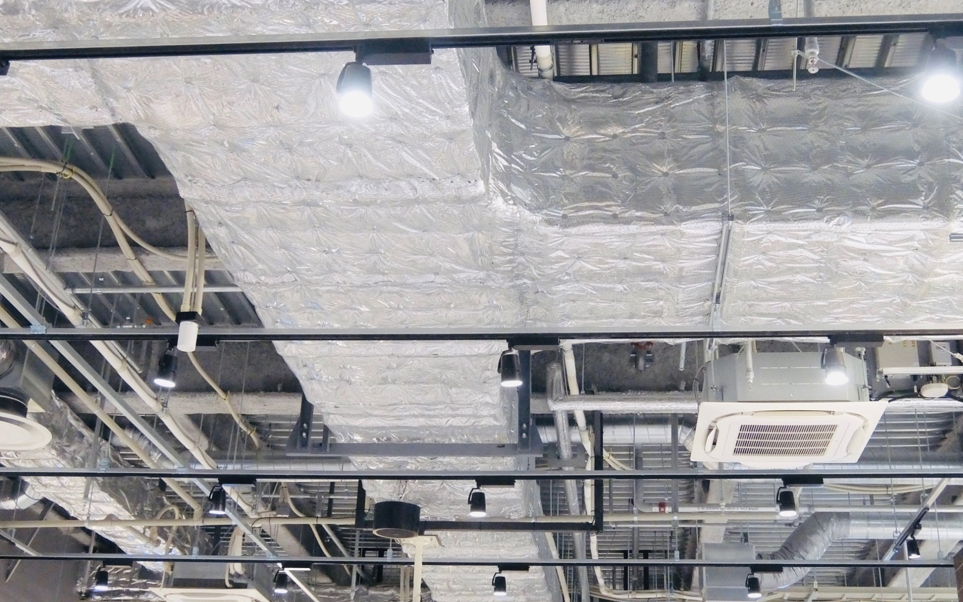 確かな技術で、建物を支える